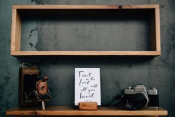 Rectangle Floating Shelf- White Oak